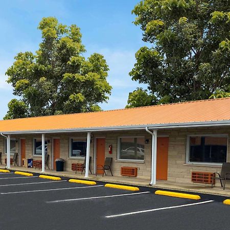 Springs Motel Ky Russell Springs Eksteriør billede